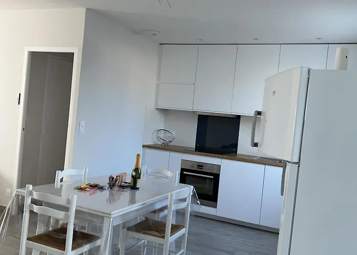 Le Rocher לה פליין סור-מר